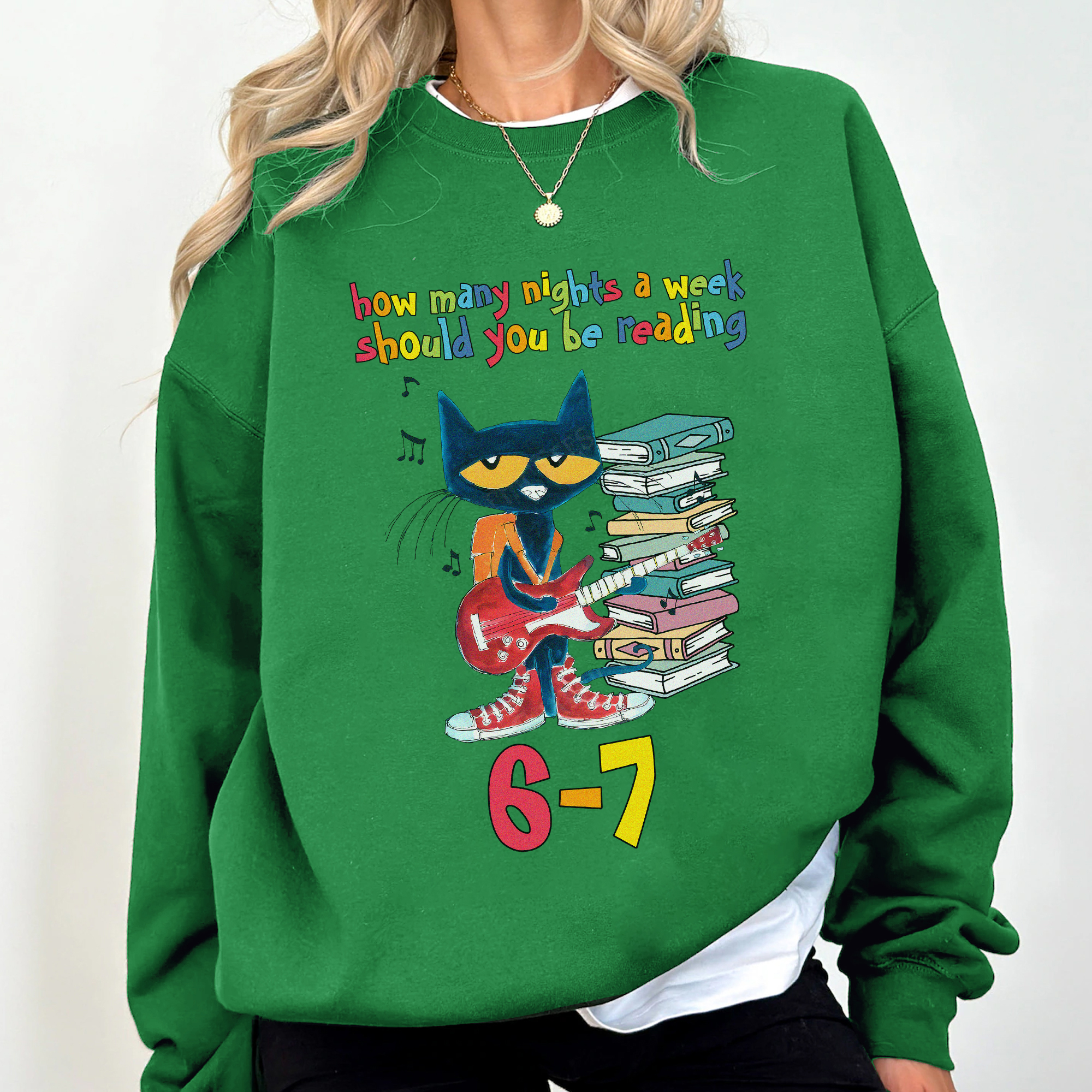 Pete the Cat Reading 6-7 Nights a Week Apparel